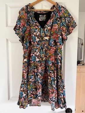Floral Paisley V-Neck Tiered Short Sleeve Dress